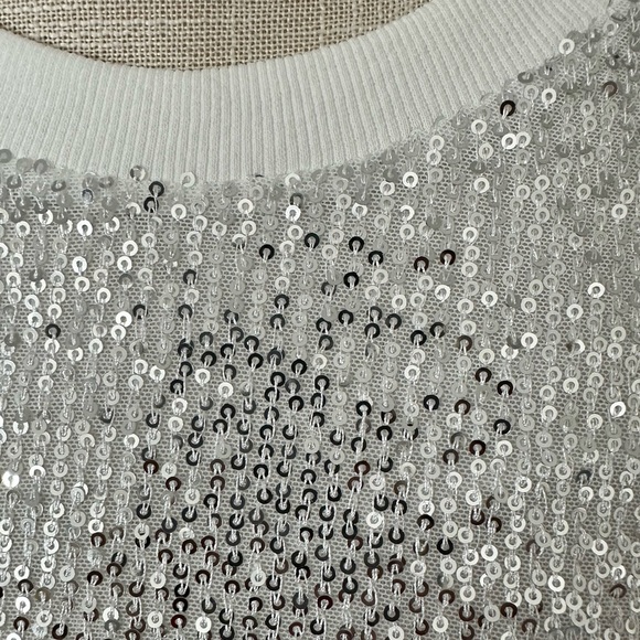 New White/silver Sequin Top with Shoulder Pads - Picture 5 of 10